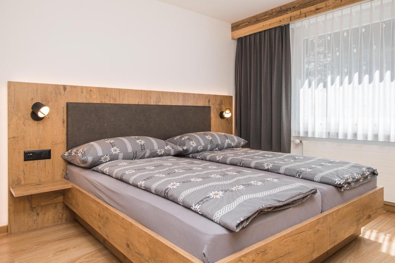 Haus Floralp Apartment Zermatt Exterior foto